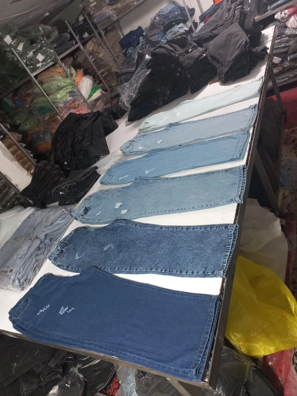 شلوار جین بگ سایز بزرگ سایز44تا52 در رنگبندی متنوع ارسال رایگان - آبی / 44